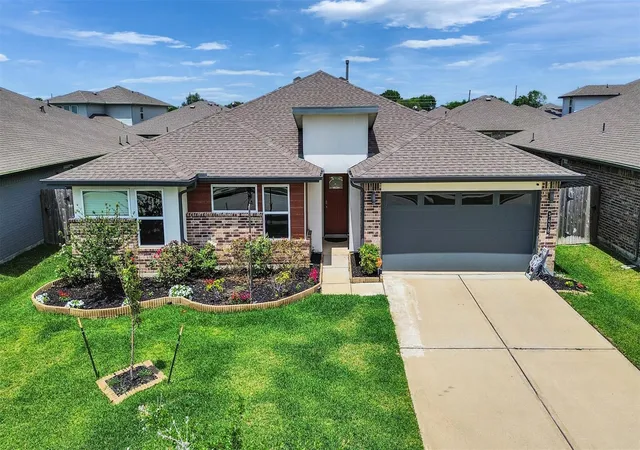 1st image of 3438 Lake Landing Ln, Missouri City, TX 77459 | MLS# 60300295