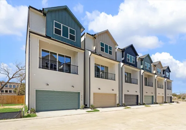 1st image of 5626 Camino Encantado Dr, Houston, TX 77091 | MLS# 66420091