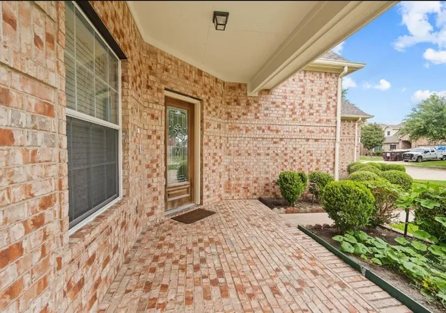 Photo 3 of Single family home for sale at 17007 Locust Springs Dr, Houston, TX 77095 | MLS# 7863201 | Listing updated on 2026-09-06