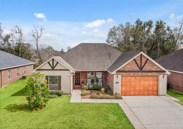 Homes for sale in Alvin, TX | 1995 Brentwood Dr, Alvin, TX 77511 | MLS# 17741975