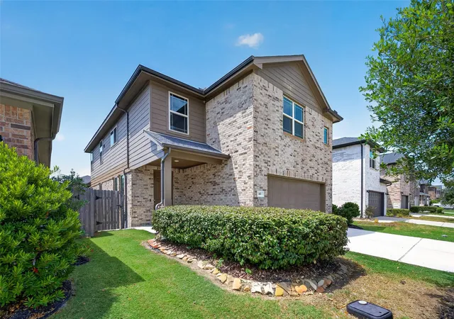 Photo 2 of Single family home for sale at 187 Lucky Manor Ln, La Porte, TX 77571 | MLS# 85269086 | Listing updated on 2026-08-31