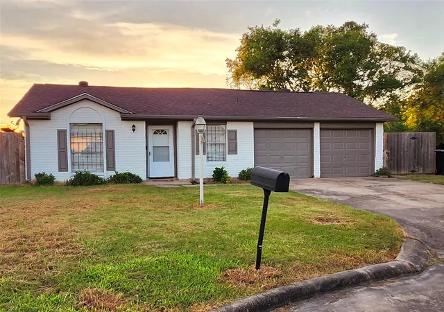 Photo 1 of Single family home for sale at 12110 Murr Wy, Houston, TX 77048 | MLS# 98644521 | Listing updated on 2026-09-07