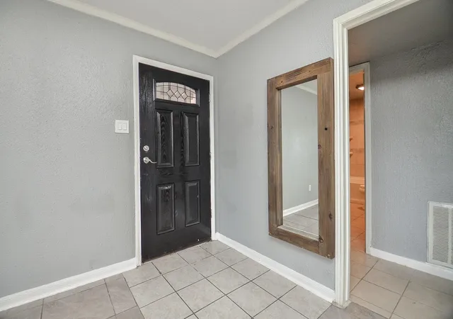 3rd image of 7900 Westheimer Rd #105, Houston, TX 77063 | MLS# 73539311
