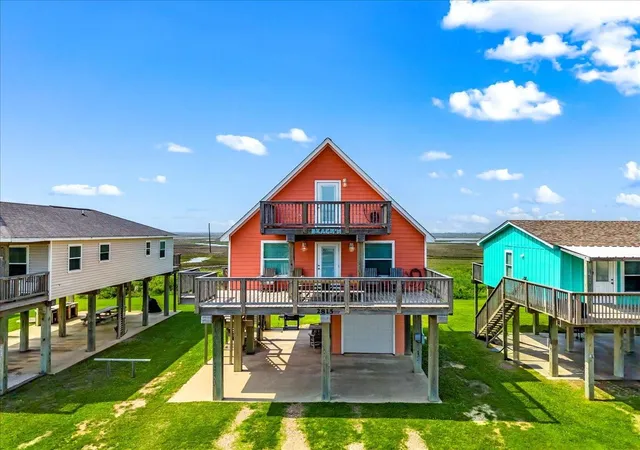 Photo 1 of Single family home for sale at 2815 Blue Water Hwy, Surfside Beach, TX 77541 | MLS# 76432606 | Listing updated on 2026-08-31