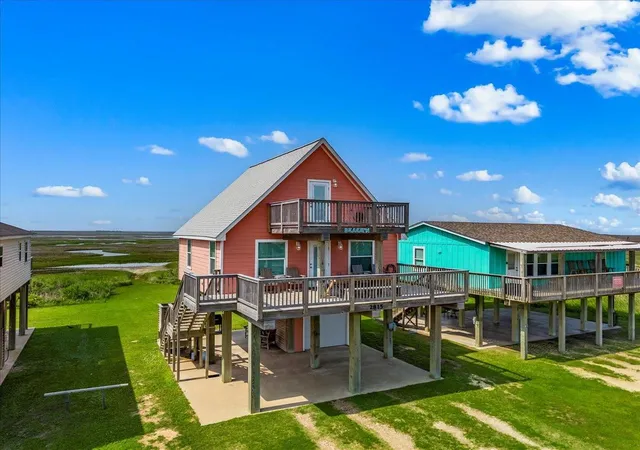 Photo 2 of Single family home for sale at 2815 Blue Water Hwy, Surfside Beach, TX 77541 | MLS# 76432606 | Listing updated on 2026-08-31
