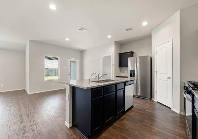 Photo 4 of Sale Pending at 40510 Birch Shadow Ct, Magnolia, TX 77354 | MLS# 54239186 | Listing updated on 2026-10-06