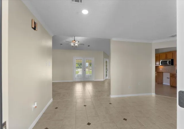 5th image of 3337 Bridgette Ln, Baytown, TX 77523 | MLS# 94113073