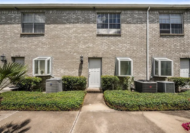 Photo 4 of Single family home for sale at 7617 Cambridge St #7617, Houston, TX 77054 | MLS# 46563780 | Listing updated on 2026-07-15