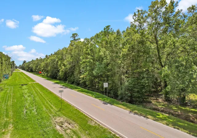 3rd image of 29819 Huffman Cleveland Rd, Huffman, TX 77336 | MLS# 71712806
