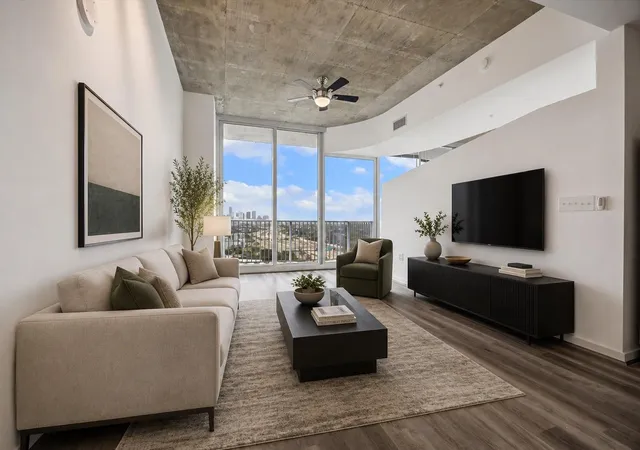 1st image of 5925 Almeda Rd #11615, Houston, TX 77004 | MLS# 61887382