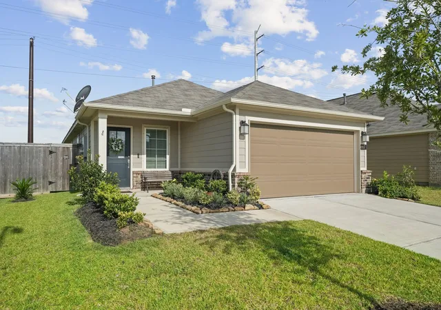 1st image of 4957 Perennial Ln, La Marque, TX 77568 | MLS# 24429164