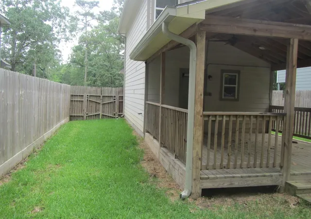 Photo 3 of Sale Pending at 28612 Netawaka, Huntsville, TX 77320 | MLS# 81324044 | Listing updated on 2026-08-30