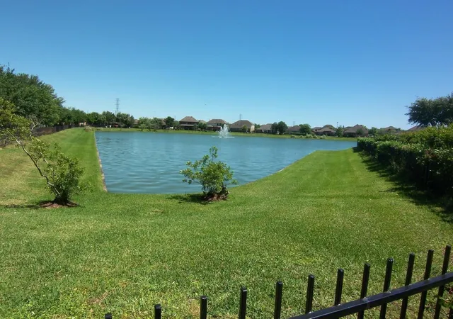 Photo 3 of Sale Pending at 25910 N Lakefair Dr, Richmond, TX 77406 | MLS# 14645098 | Listing updated on 2026-09-19