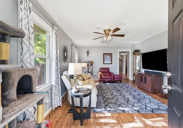 3rd image of 2404 Webster St, Liberty, TX 77575 | MLS# 33400402