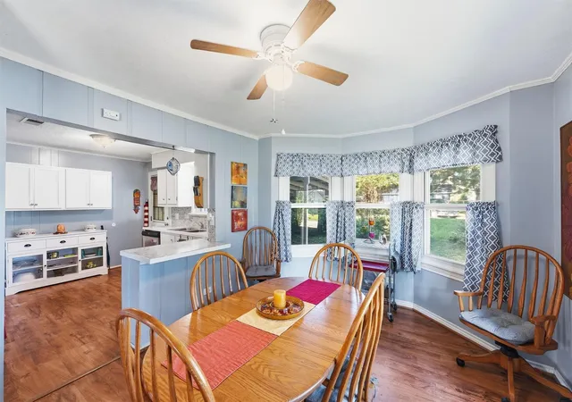 5th image of 2404 Webster St, Liberty, TX 77575 | MLS# 33400402