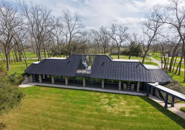 44th image of 1504 Half Moon Dr, Wharton, TX 77488 | MLS# 13111006