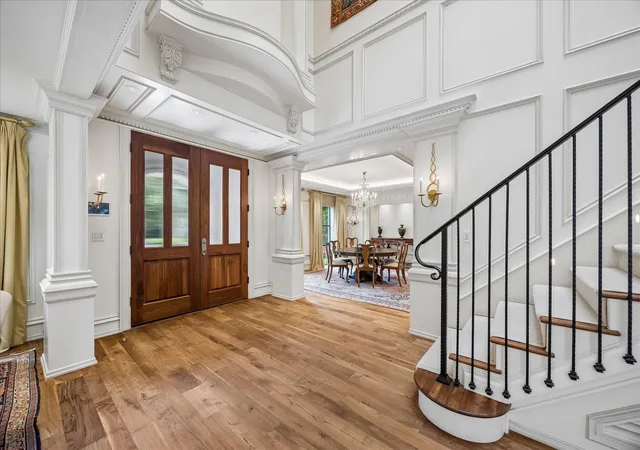 Photo 3 of Single family home for sale at 1604 North Blvd, Houston, TX 77006 | MLS# 9498138 | Listing updated on 2026-09-02