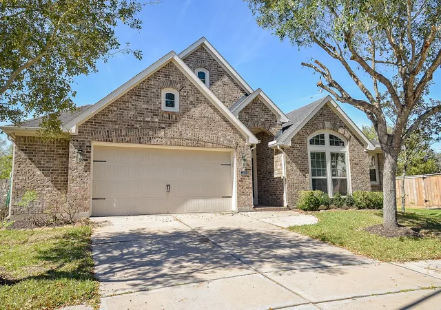 Photo 1 of Single family home for sale at 22011 Larchmont Ct, Richmond, TX 77469 | MLS# 67159667 | Listing updated on 2026-09-12