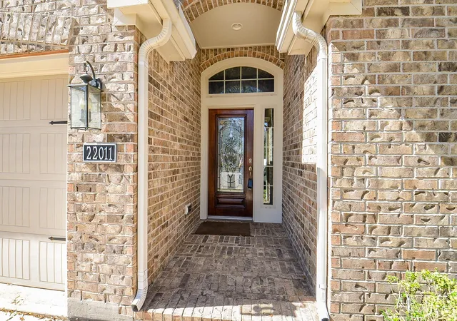 Photo 3 of Single family home for sale at 22011 Larchmont Ct, Richmond, TX 77469 | MLS# 67159667 | Listing updated on 2026-09-12