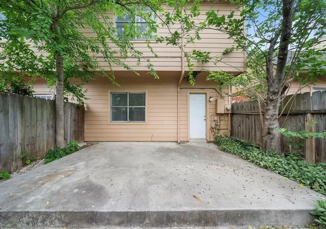 2nd image of 7700 Creekbend Dr #88, Houston, TX 77071 | MLS# 49761875