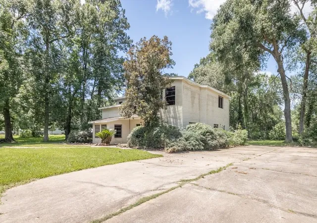 Homes for sale in Old River Winfree, TX | 13119 Live Oak Ln, Old River Winfree, TX 77535 | MLS# 66491775