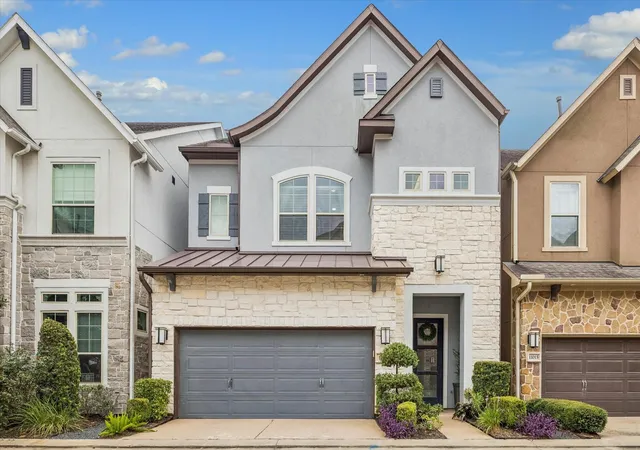 Single family home for sale at 11013 Ayrshire Park Ln, Houston, TX 77043 | MLS# 5680823