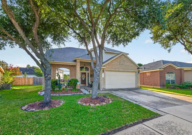 Photo 2 of Single family home for sale at 3211 Painted Meadow Cir, Katy, TX 77449 | MLS# 37896694 | Listing updated on 2026-09-12
