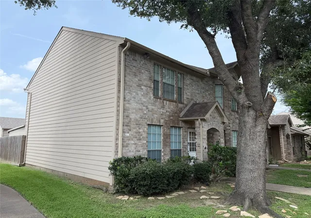 2nd image of 1036 Birnham Woods Blvd, Pasadena, TX 77503 | MLS# 42913562