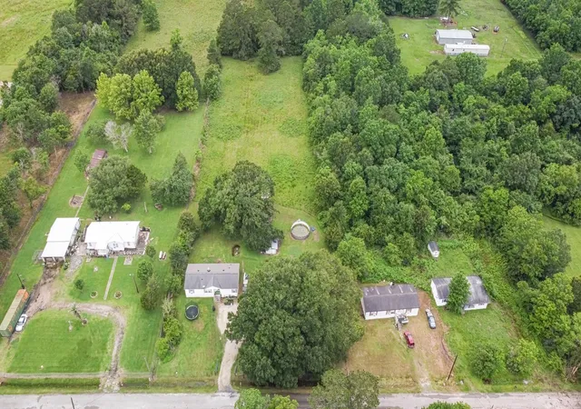 Homes for sale in Liberty, TX | 158 County Road 174, Liberty, TX 77575 | MLS# 62517367