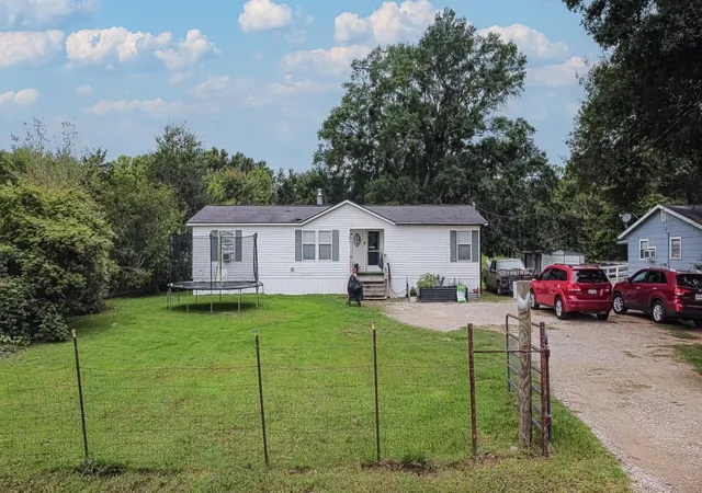 Homes for sale in Liberty, TX | 158 County Road 174, Liberty, TX 77575 | MLS# 62517367
