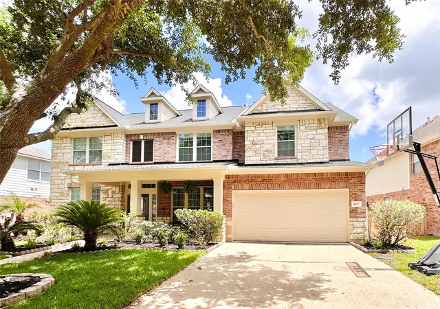 Photo 3 of Sale Pending at 8307 Rosetrail Bnd Ln, Katy, TX 77494 | MLS# 19243885 | Listing updated on 2026-09-01