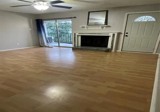 5th image of 18519 Egret Bay Blvd #1502, Houston, TX 77058 | MLS# 87465970