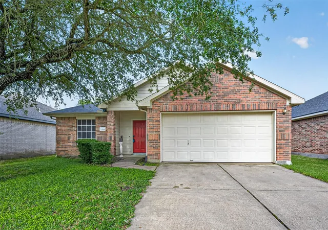 Homes for sale in Baytown, TX | 7919 Pelican Ln, Baytown, TX 77523 | MLS# 53290636