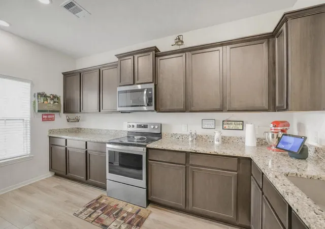 Photo 4 of Single family home for sale at 25418 Glacier Lake Dr, Cleveland, TX 77328 | MLS# 27866627 | Listing updated on 2026-05-22