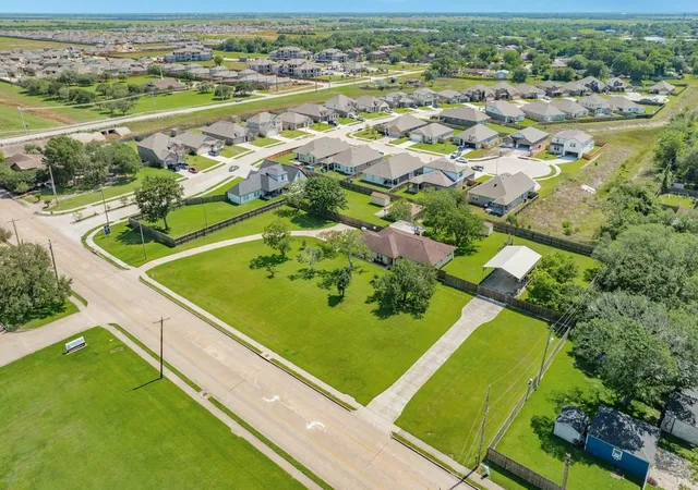 Photo 3 of Sale Pending at 1412 Buchta Rd, Angleton, TX 77515 | MLS# 67373328 | Listing updated on 2026-08-07