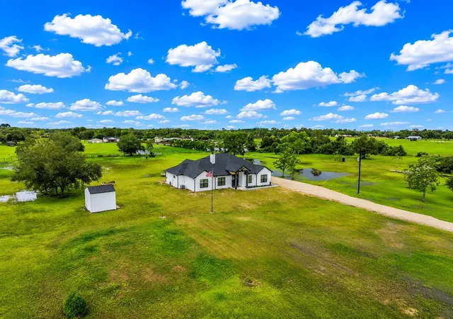 Homes for sale in Santa Fe, TX | 8228 Avenue L, Santa Fe, TX 77510 | MLS# 4701607