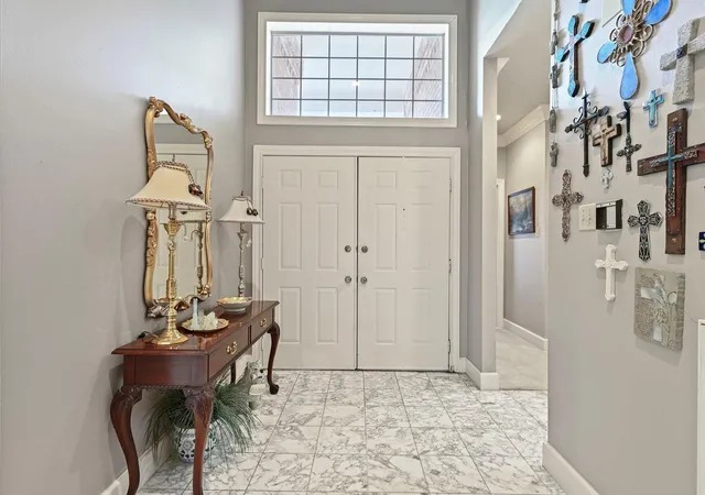 Photo 3 of Single family home for sale at 300 Chimney Hl Dr, College Station, TX 77840 | MLS# 73735661 | Listing updated on 2026-07-18