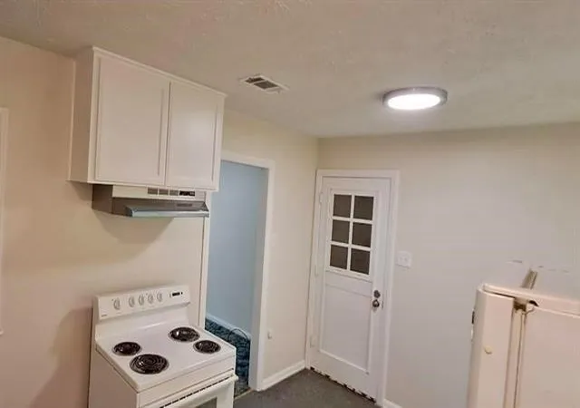 Photo 4 of Single family home for sale at 512 Azalea Ave, Orange, TX 77630 | MLS# 60033877 | Listing updated on 2026-08-18