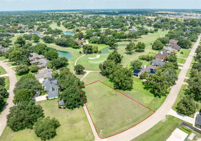 Photo 3 of Sale Pending at 5319 Windrush St, Fulshear, TX 77441 | MLS# 12819895 | Listing updated on 2026-09-17