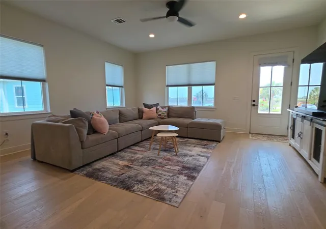 Photo 3 of Single family home for sale at 9822 Tulum Ct, Galveston, TX 77554 | MLS# 73077012 | Listing updated on 2026-07-28
