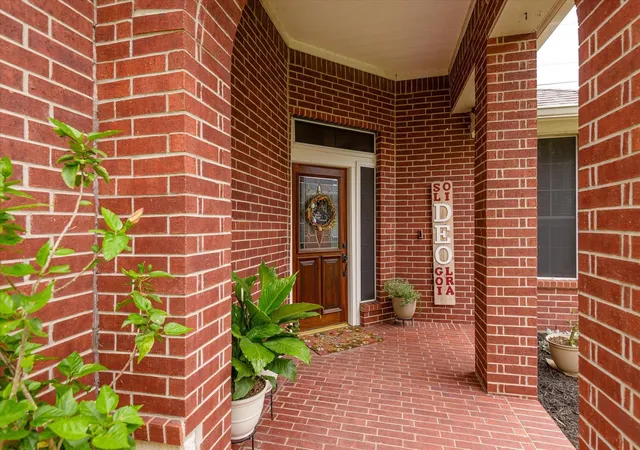 Photo 4 of Single family home for sale at 5135 Candlewood Dr, League City, TX 77573 | MLS# 52381293 | Listing updated on 2026-10-04