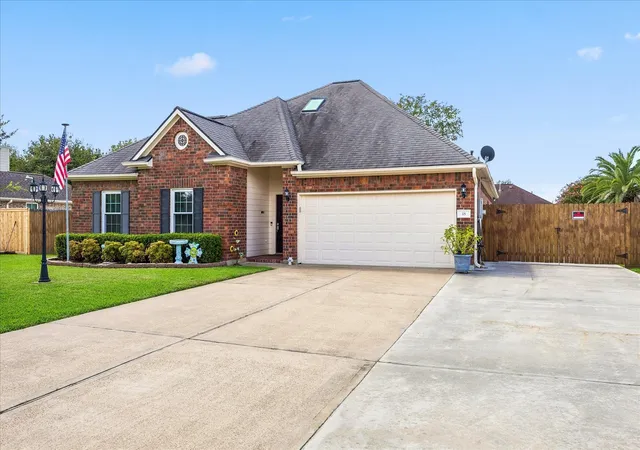 3rd image of 18 Prairie Knoll Dr, Santa Fe, TX 77510 | MLS# 23821788