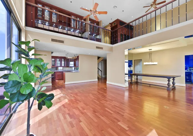 Listing Photo 4 - Condo for sale in building located at 14655 Champion Forest Dr, Houston, TX 77069 - Unit #1802