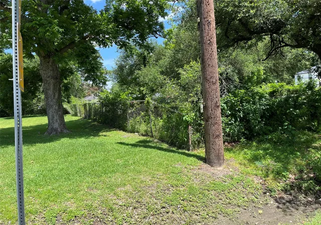 Photo 3 of Land for sale at 6700 Sandra St, Houston, TX 77028 | MLS# 41865993 | Listing updated on 2026-06-25
