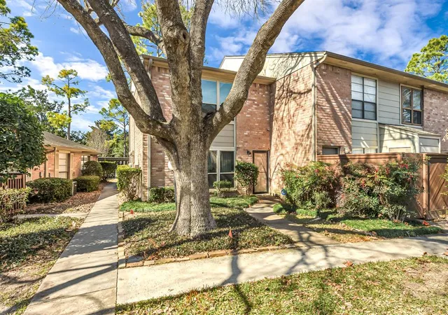 Condominium at 8801 Hammerly Blvd #1714, Houston, TX 77080 | MLS# 60135025 | | Sold on 2022-03-21