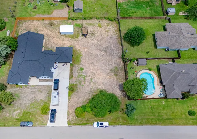Photo 3 of Land for sale at 10420 Valley Dr N, Willis, TX 77318 | MLS# 41905591 | Listing updated on 2026-08-13