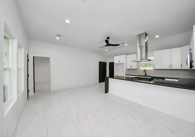 5th image of 213 W 8Th St, Deer Park, TX 77536 | MLS# 71887242
