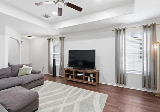 Photo 3 of Sale Pending at 10315 Bentondale Ln, Houston, TX 77075 | MLS# 91259472 | Listing updated on 2026-09-03