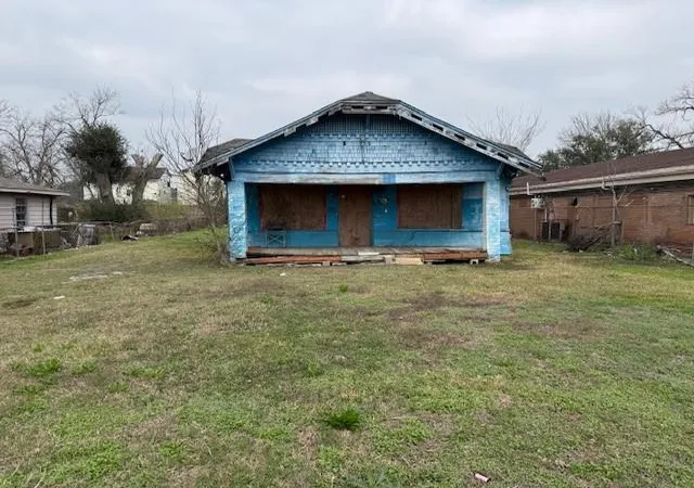 2nd image of 5011 Reed Rd, Houston, TX 77033 | MLS# 91446668