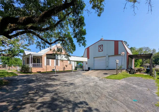 Photo 3 of Single family home for sale at 2654 Cos St, Liberty, TX 77575 | MLS# 77887364 | Listing updated on 2026-05-27